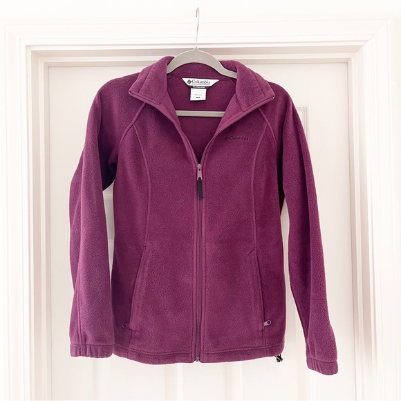 Columbia Jackets & Blazers - Columbia Small Berry Purple Semi Fitted Fleece Zip Up Jacket